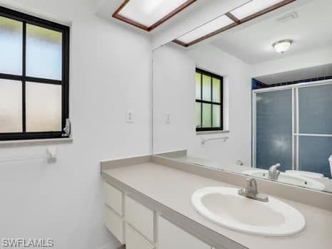 124 Sharwood Dr, Naples, FL 34110-27