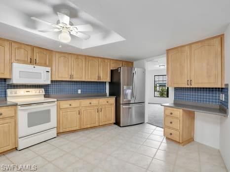 124 Sharwood Dr, Naples, FL 34110-36