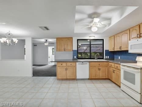 124 Sharwood Dr, Naples, FL 34110-41