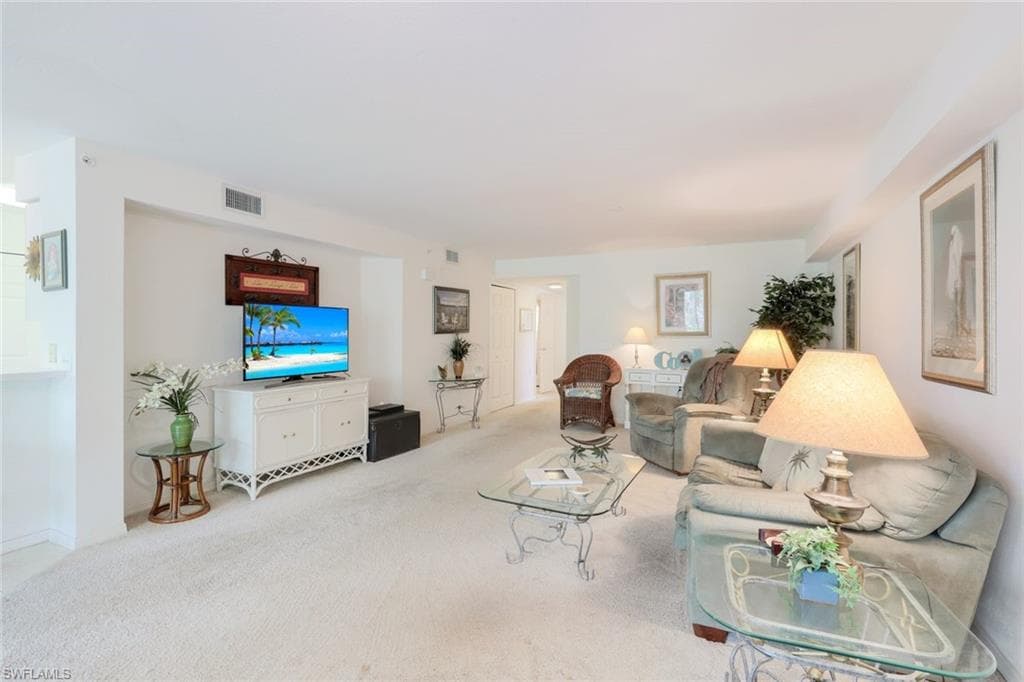 15505 Cedarwood Ln 204, Naples, FL 34110-14