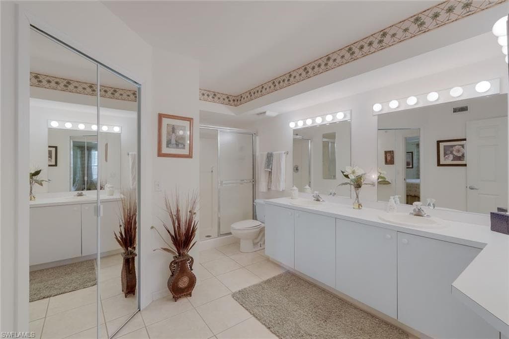 15505 Cedarwood Ln 204, Naples, FL 34110-19