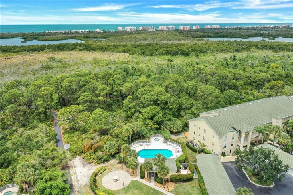 15505 Cedarwood Ln 204, Naples, FL 34110-33