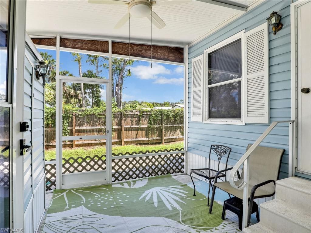 160 Cheetah Dr 160, Naples, FL 34114-16