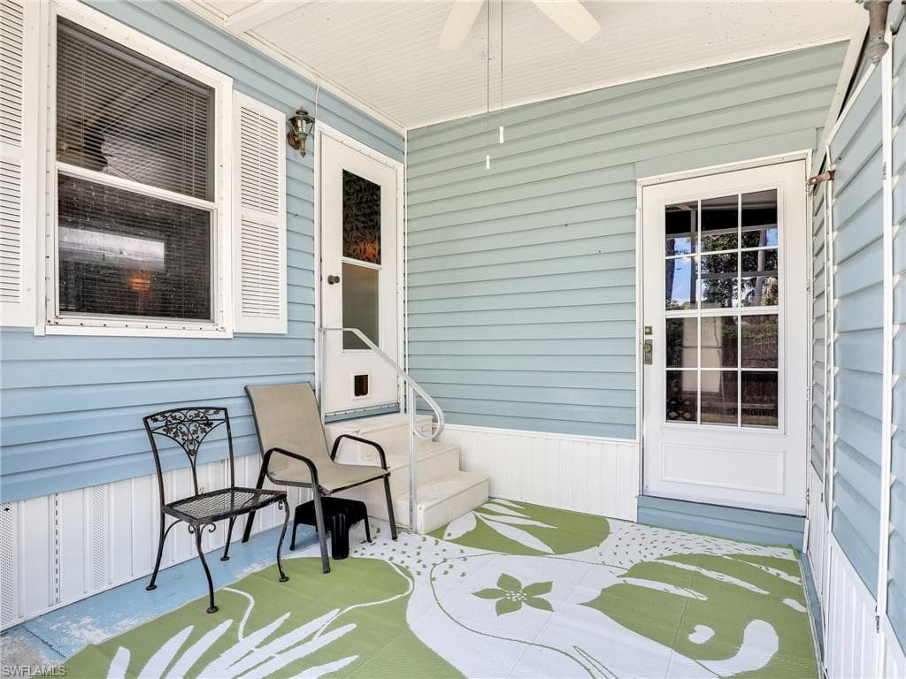 160 Cheetah Dr 160, Naples, FL 34114-17