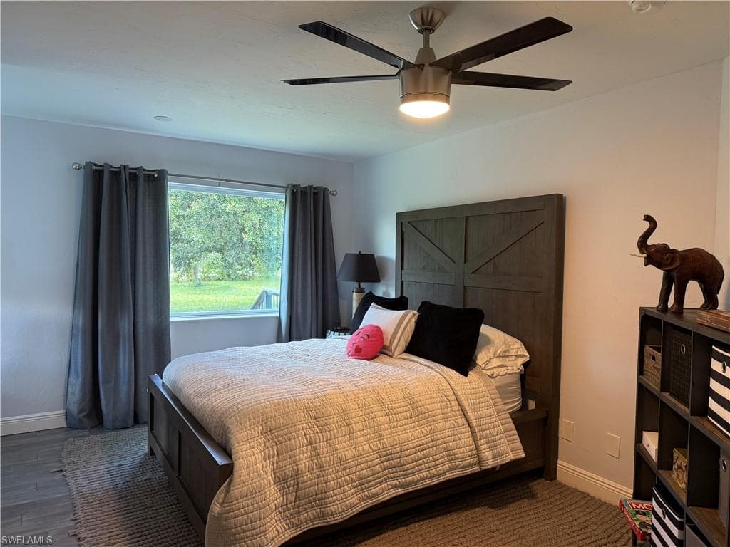 310 14th St SE, Naples, FL 34117-16