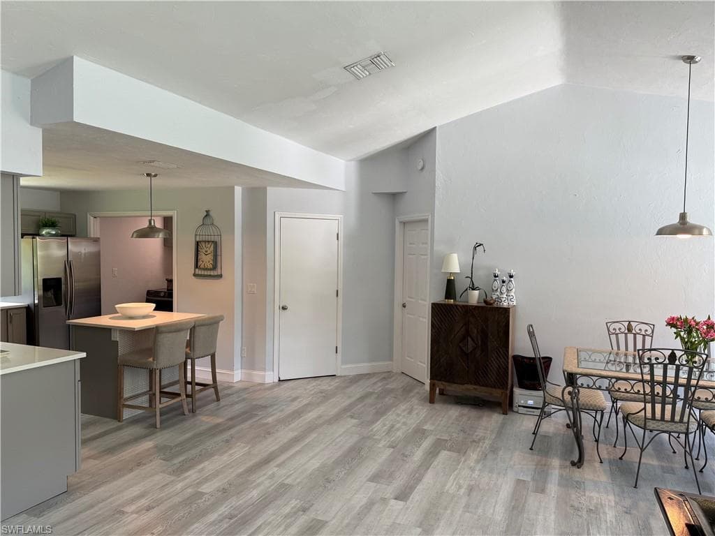 310 14th St SE, Naples, FL 34117-20