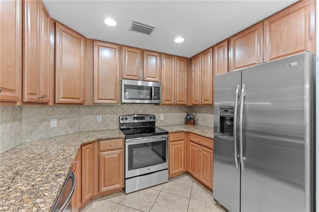 7882 Clemson St 101, Naples, FL 34104-10