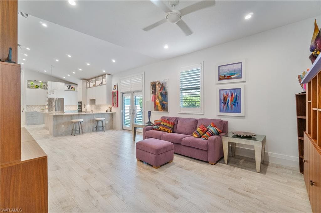4254 Springs Ln, Bonita Springs, FL 34134-14