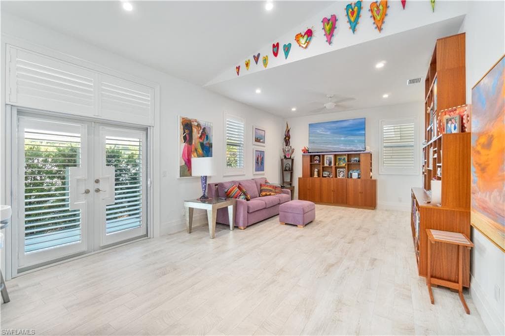 4254 Springs Ln, Bonita Springs, FL 34134-4