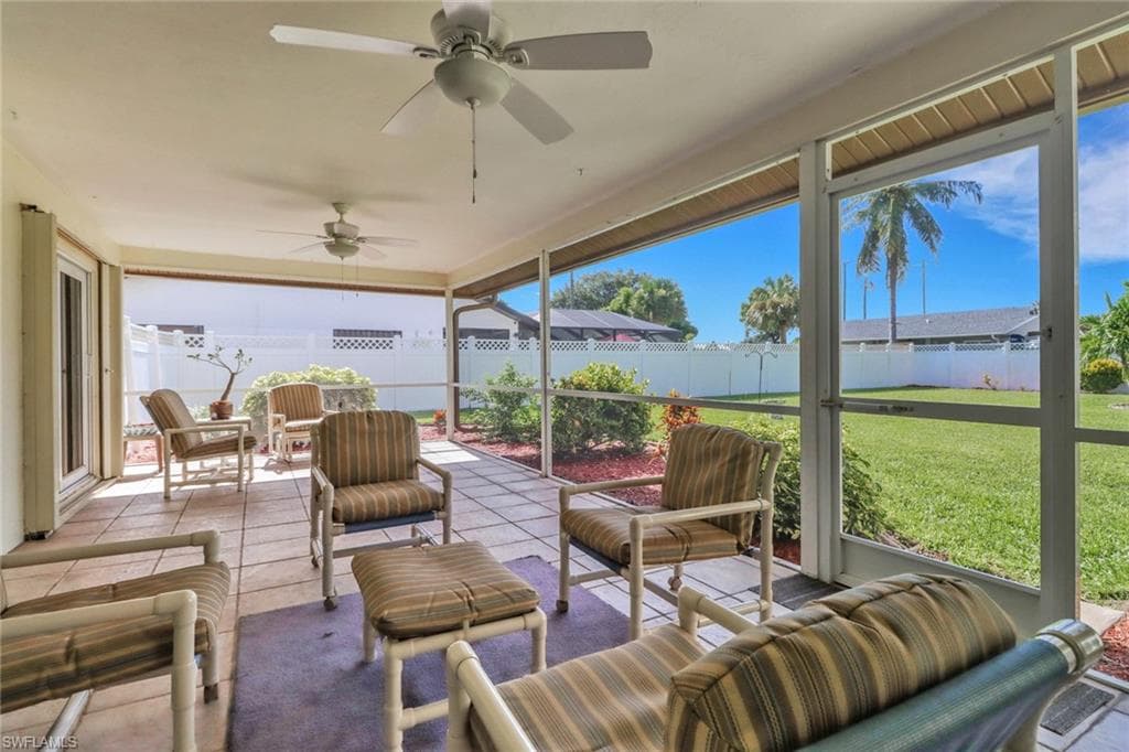 92 Chardon Pl, Naples, FL 34110-13