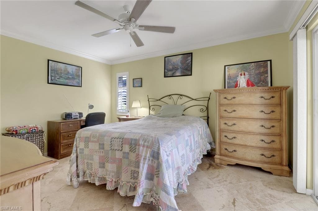 92 Chardon Pl, Naples, FL 34110-14