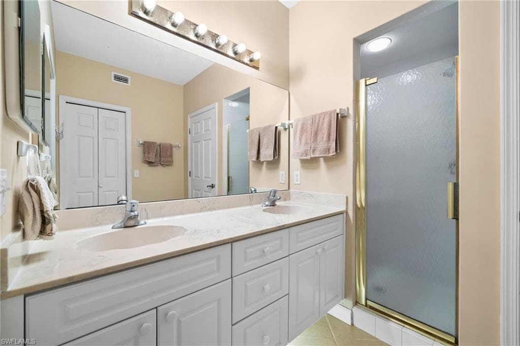 2325 Hidden Lake Dr 3809, Naples, FL 34112-12