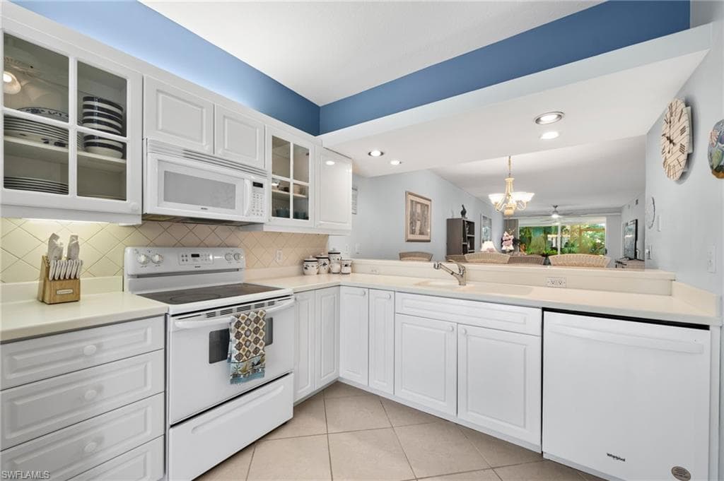 2325 Hidden Lake Dr 3809, Naples, FL 34112-38
