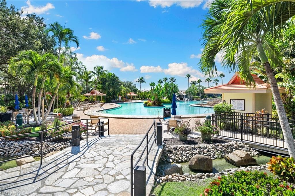 2325 Hidden Lake Dr 3809, Naples, FL 34112-3