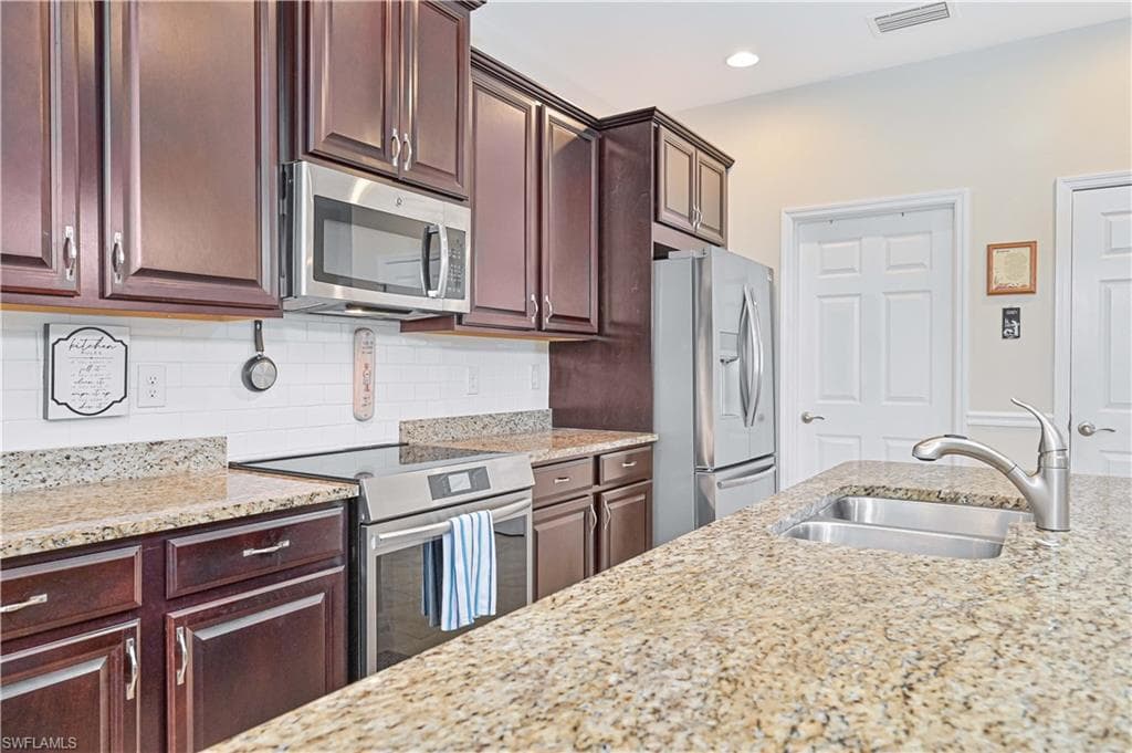 3880 Dunnster Ct, Fort Myers, FL 33916-12