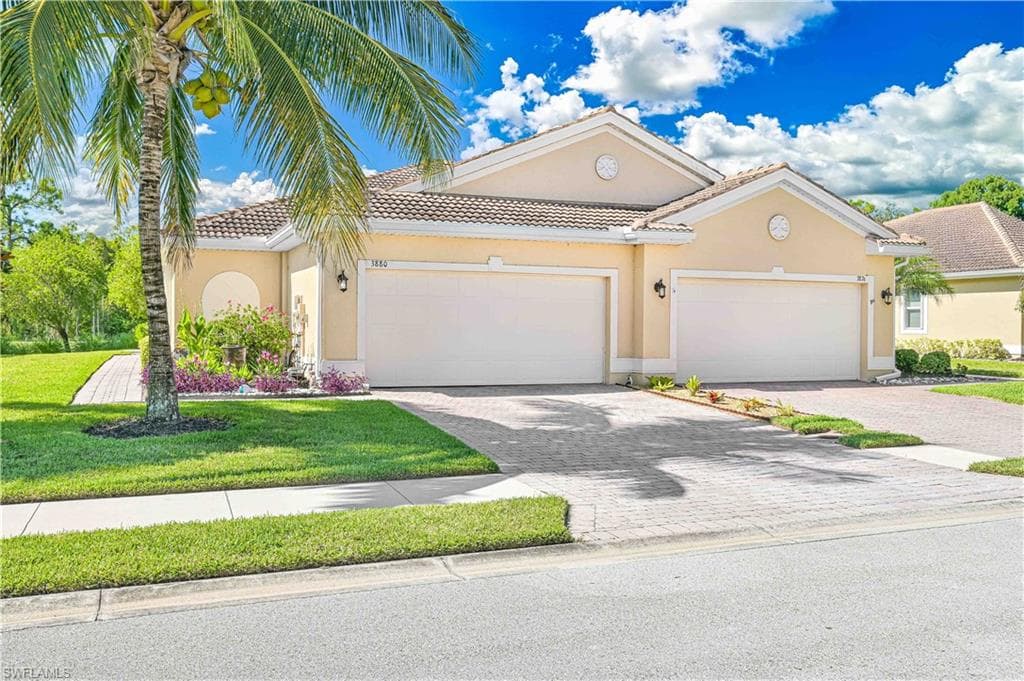 3880 Dunnster Ct, Fort Myers, FL 33916-1