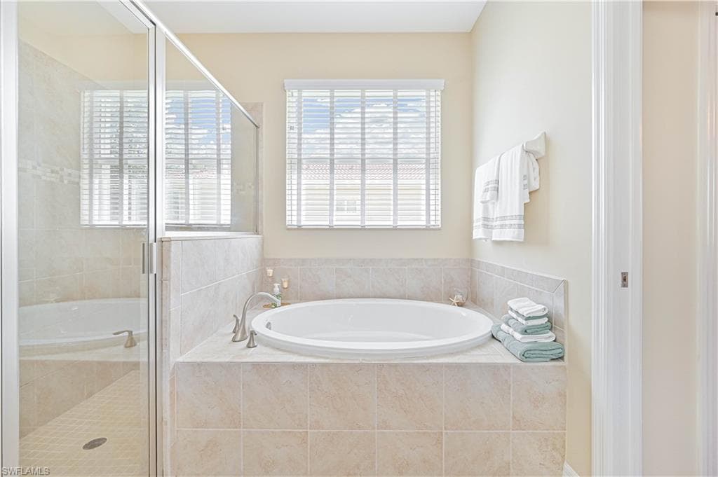 3880 Dunnster Ct, Fort Myers, FL 33916-21