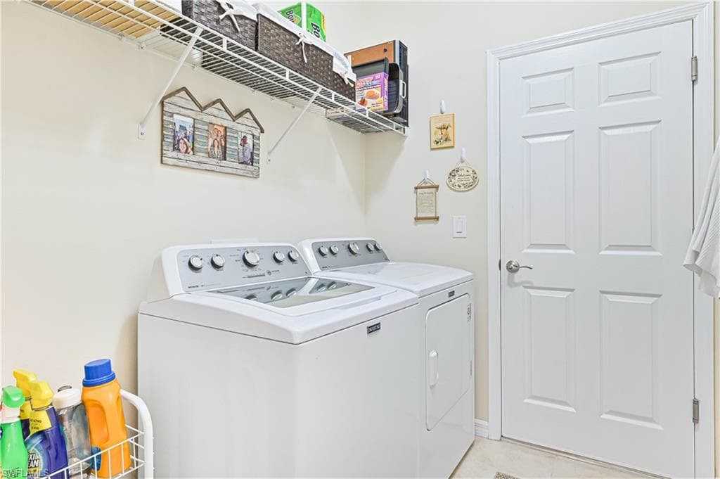 3880 Dunnster Ct, Fort Myers, FL 33916-28