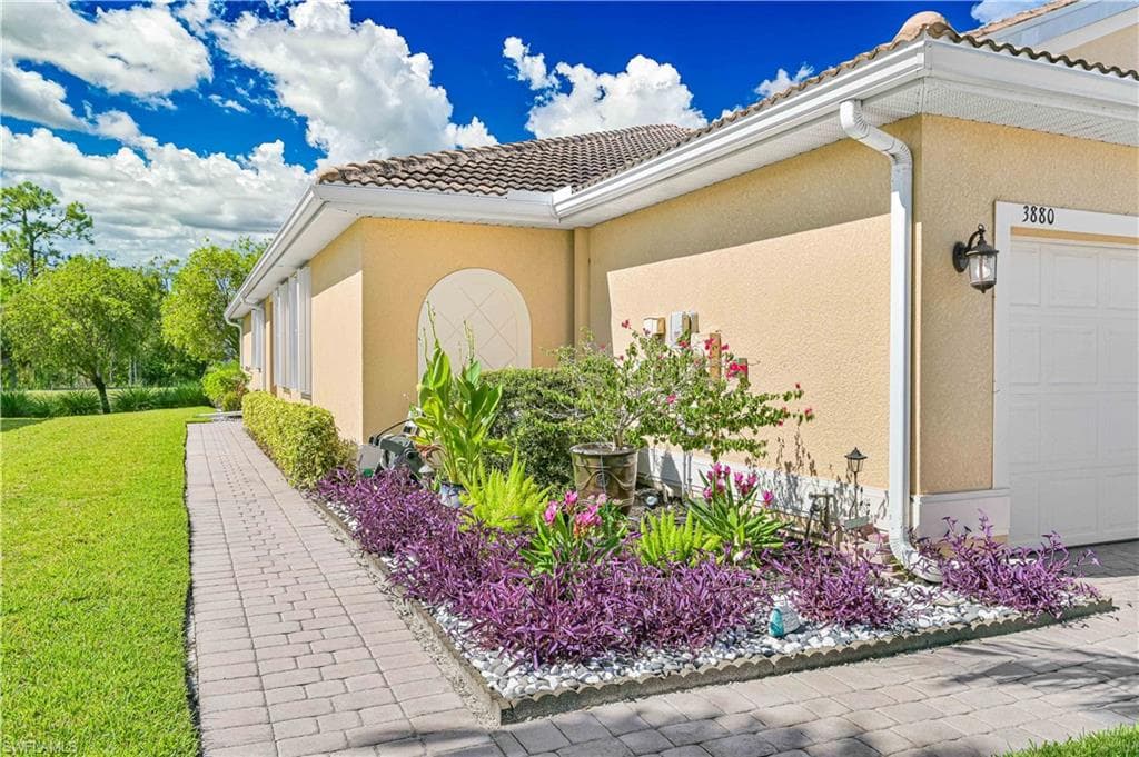 3880 Dunnster Ct, Fort Myers, FL 33916-3