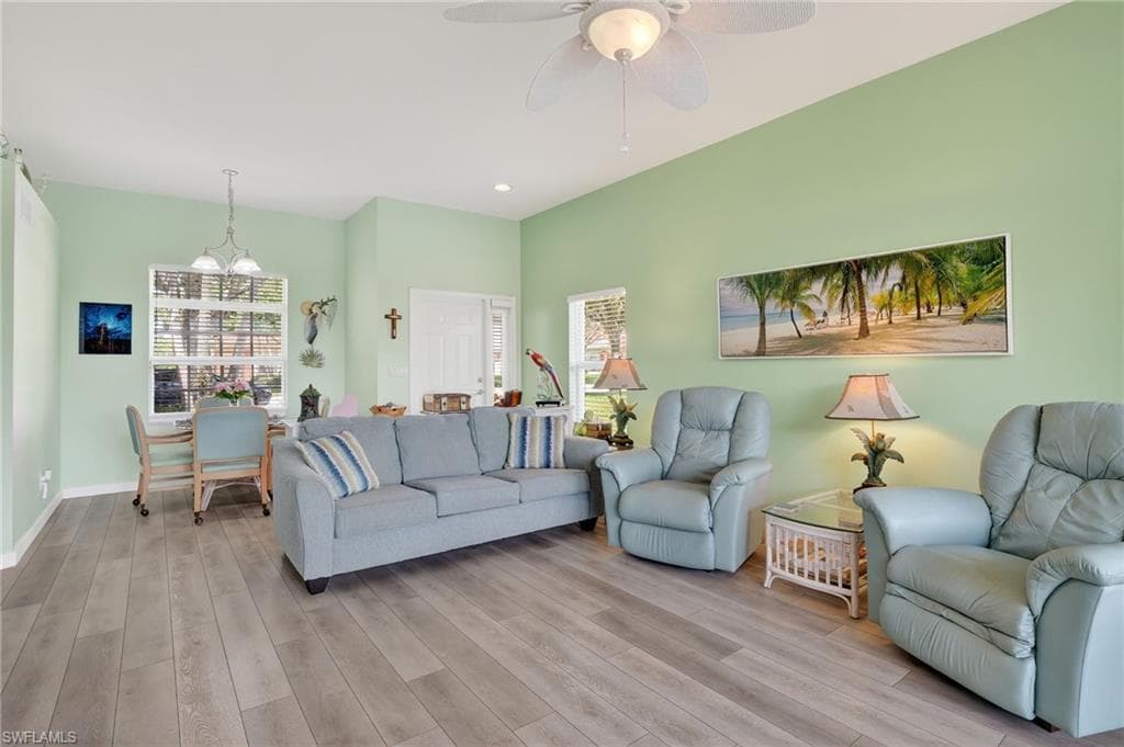 25080 Peacock Ln 101, Naples, FL 34114-5