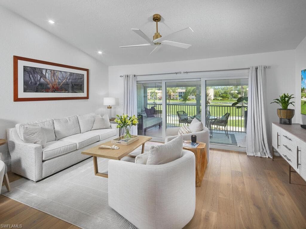 368 Woodshire Ln B10, Naples, FL 34105-13