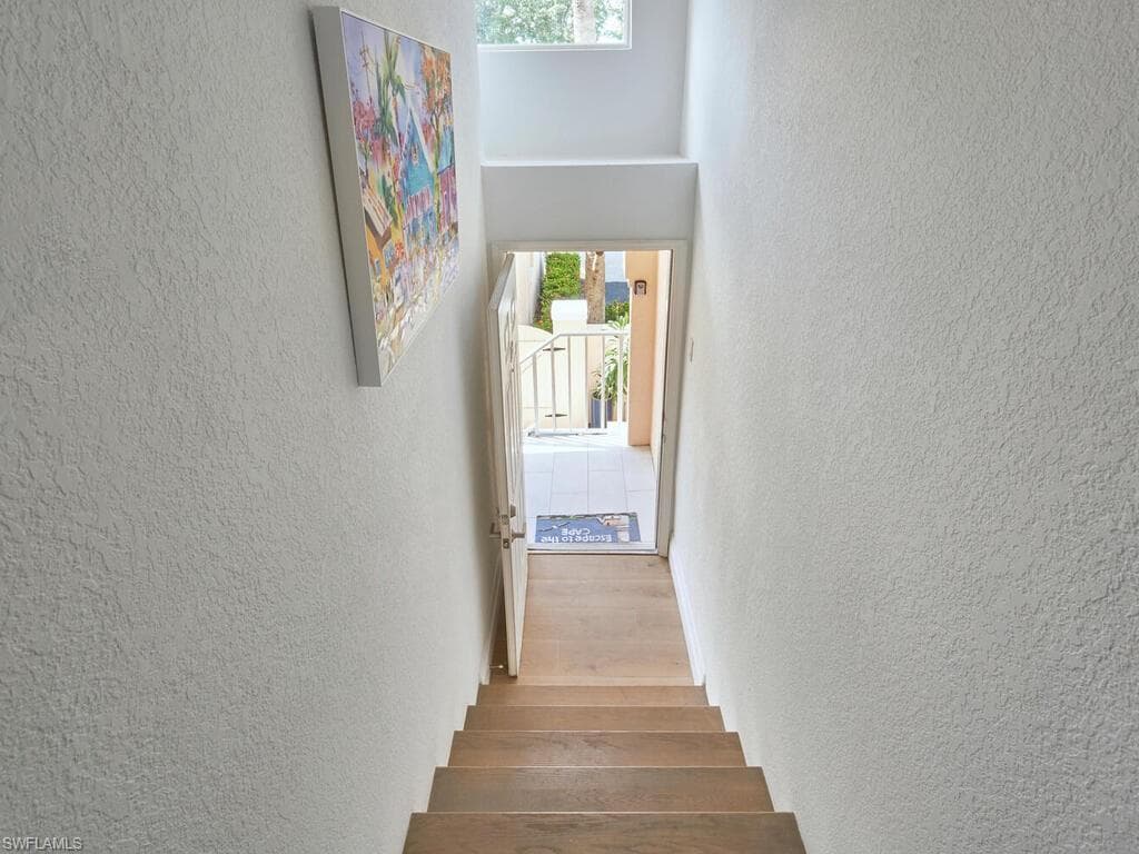 368 Woodshire Ln B10, Naples, FL 34105-21
