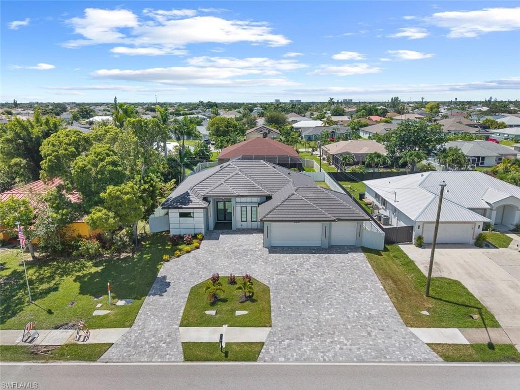 926 Gleason Pkwy, Cape Coral, FL 33914-43