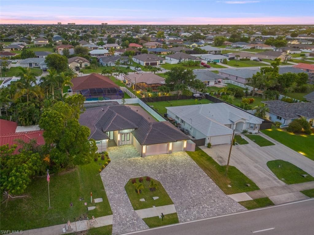 926 Gleason Pkwy, Cape Coral, FL 33914-50