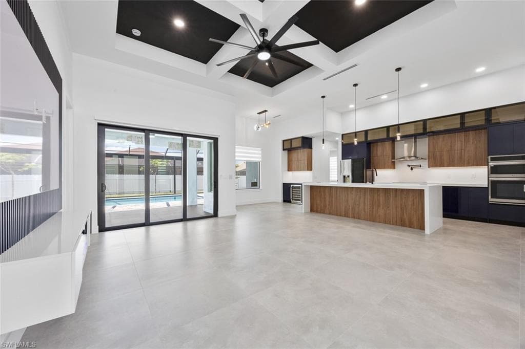 926 Gleason Pkwy, Cape Coral, FL 33914-7