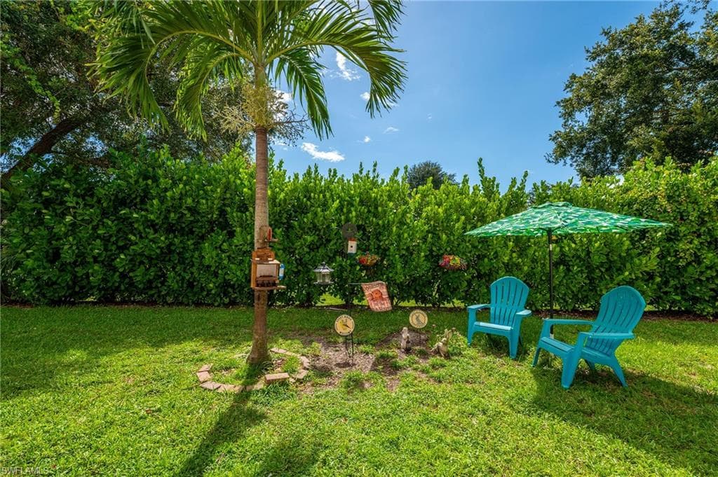 129 Sabal Lake Dr, Naples, FL 34104-26