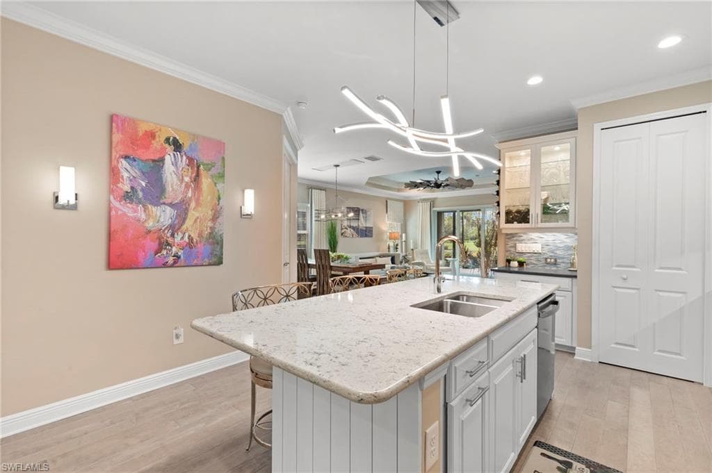 2259 Marquesa Cir, Naples, FL 34112-10