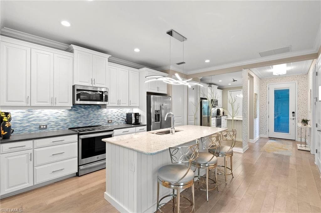 2259 Marquesa Cir, Naples, FL 34112-11