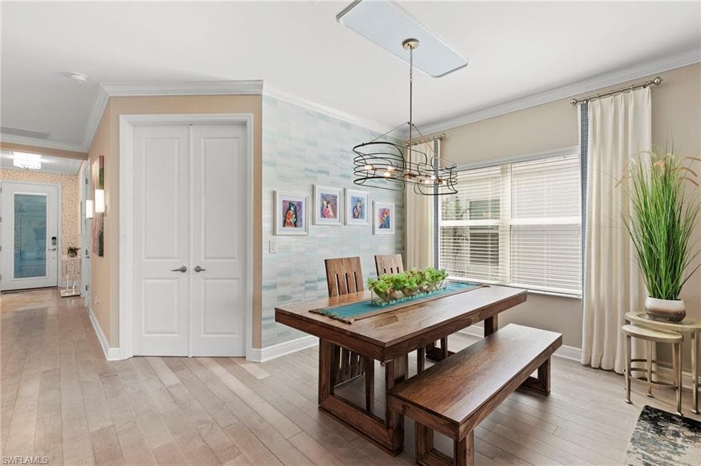 2259 Marquesa Cir, Naples, FL 34112-15