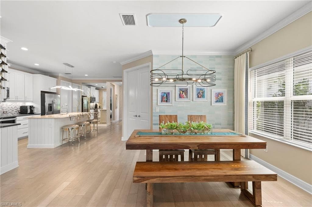 2259 Marquesa Cir, Naples, FL 34112-22