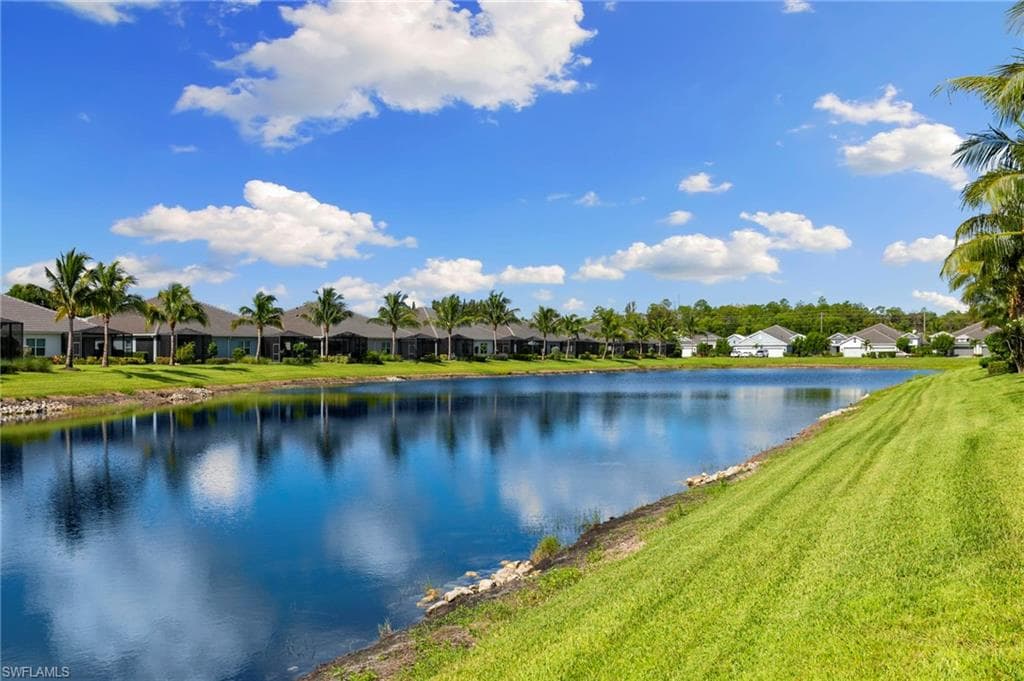 2259 Marquesa Cir, Naples, FL 34112-39
