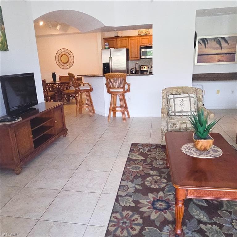 12975 Positano Cir 207, Naples, FL 34105-4