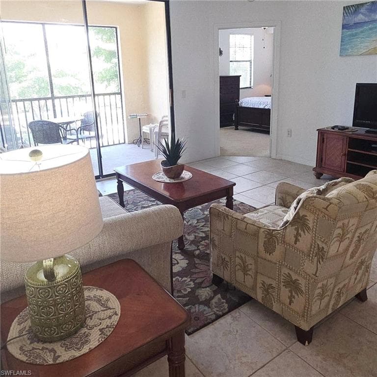 12975 Positano Cir 207, Naples, FL 34105-8