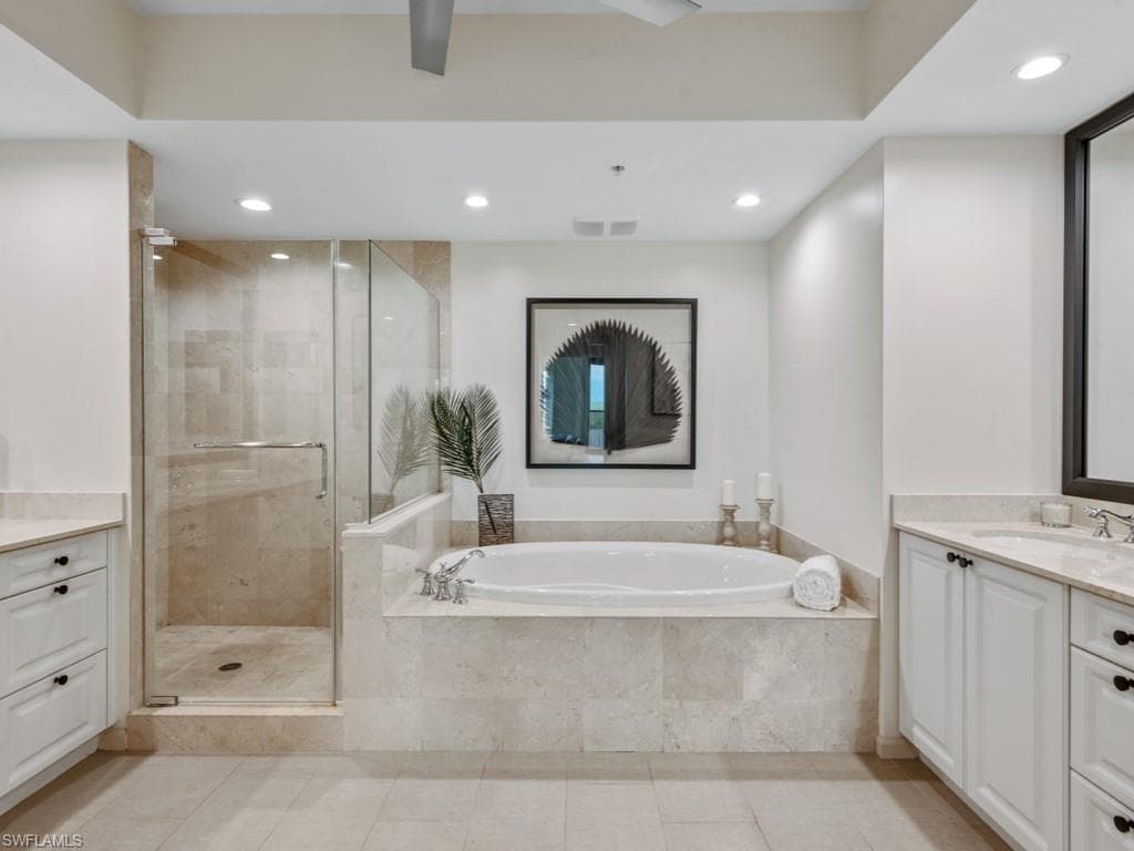 1050 Borghese Ln 804, Naples, FL 34114-24