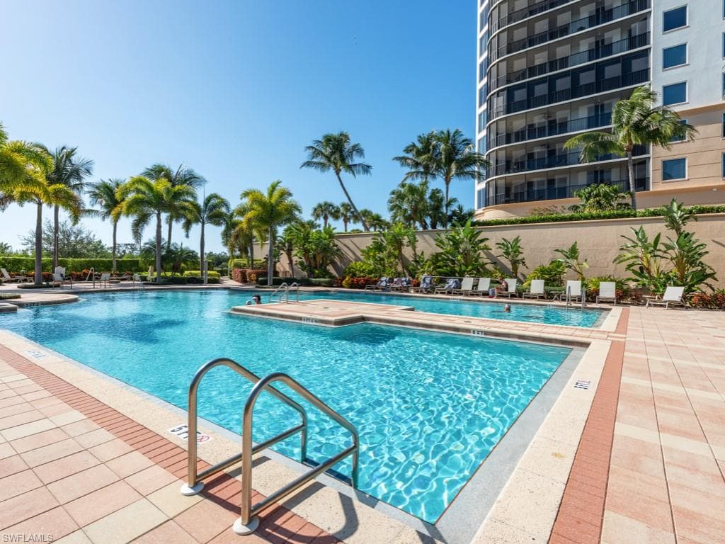 1050 Borghese Ln 804, Naples, FL 34114-35