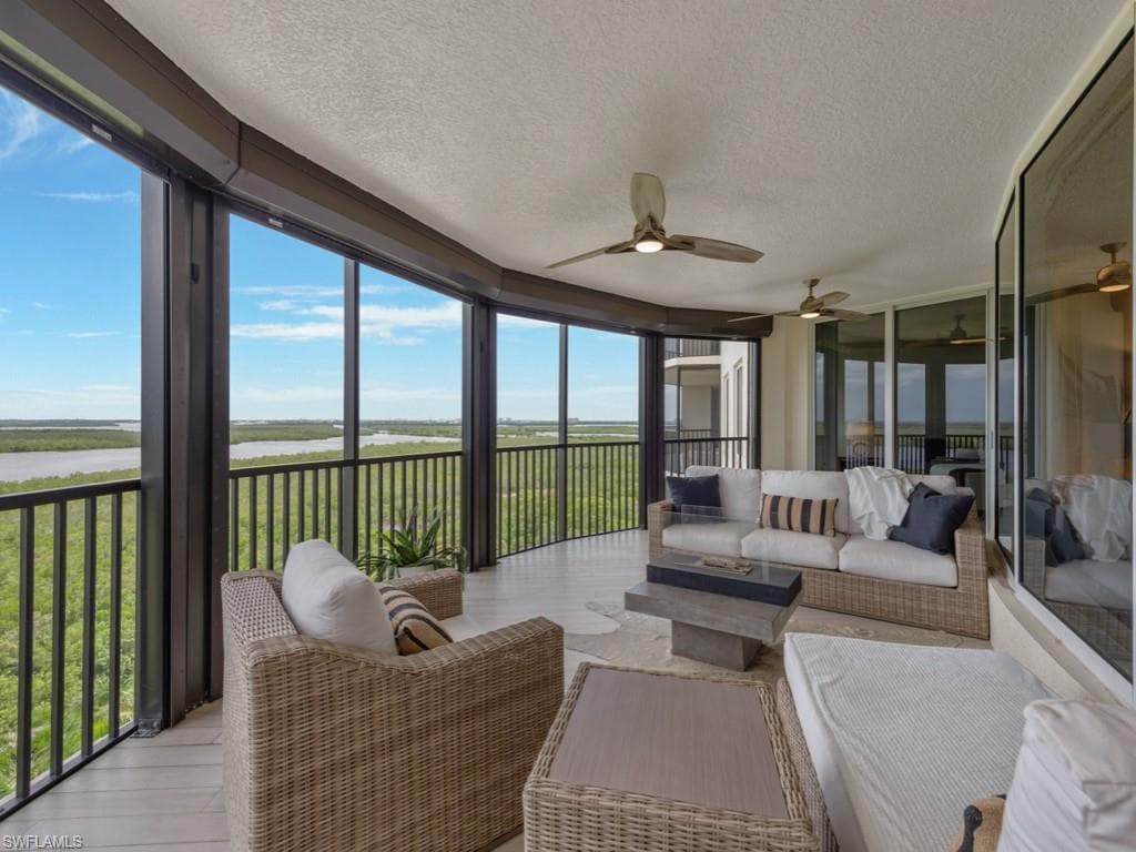1050 Borghese Ln 804, Naples, FL 34114-8