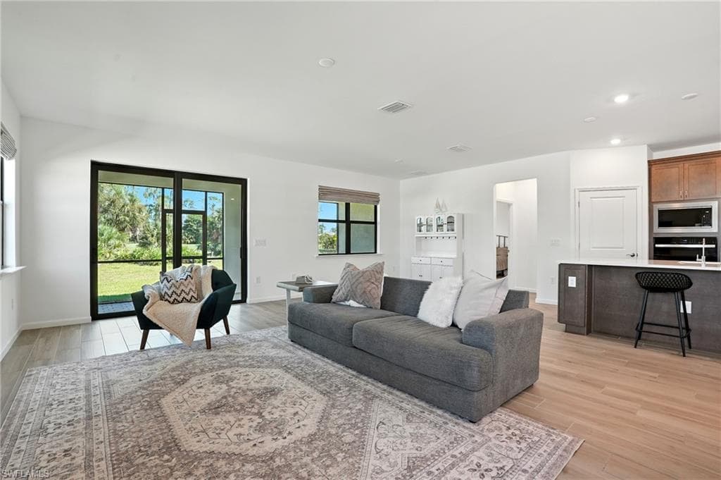 2003 Don Benito Way, Naples, FL 34120-9