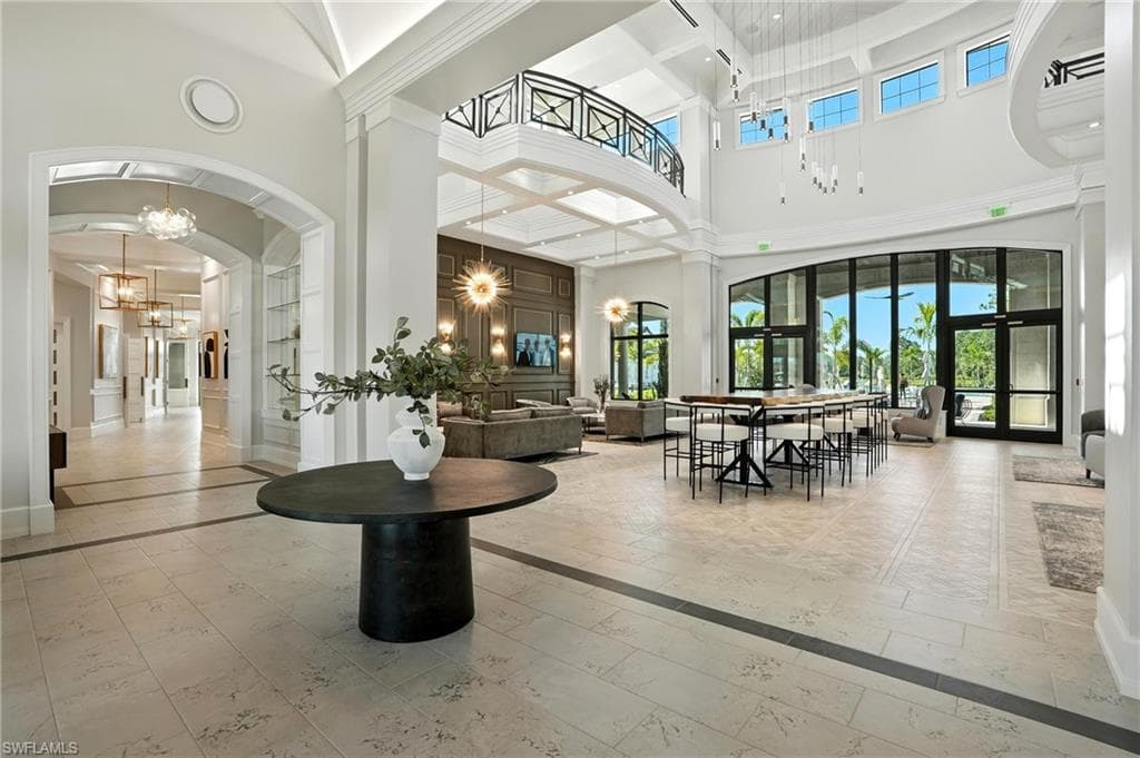 2003 Don Benito Way, Naples, FL 34120-40