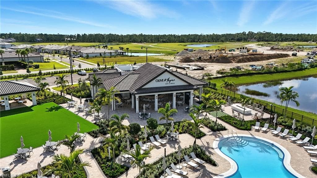 2003 Don Benito Way, Naples, FL 34120-42