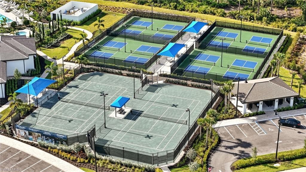 2003 Don Benito Way, Naples, FL 34120-45
