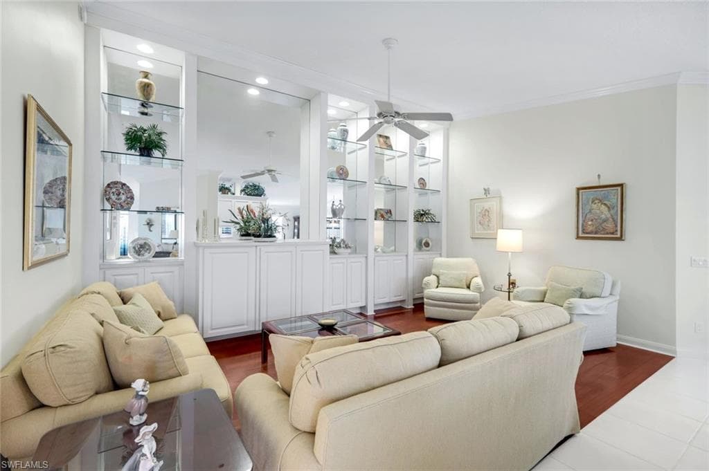 3077 Futuna Ln, Naples, FL 34119-11