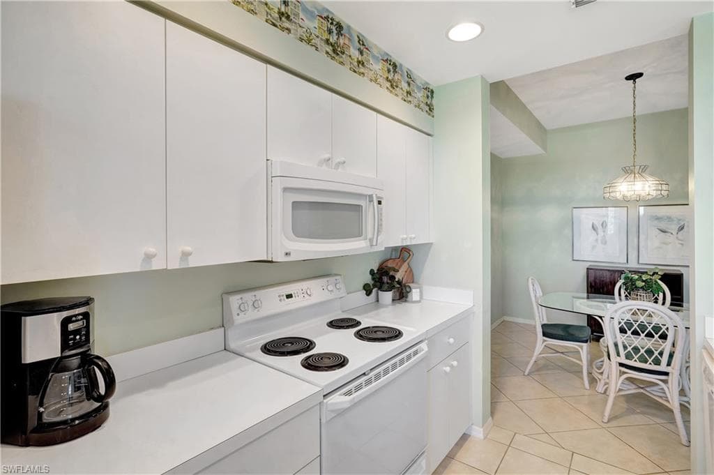 9350 Highland Woods Blvd 4303, Bonita Springs, FL 34135-6