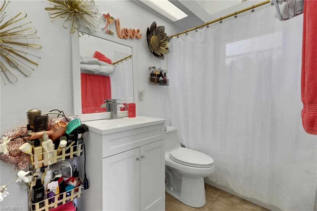 914 14th St SE, Naples, FL 34117-15