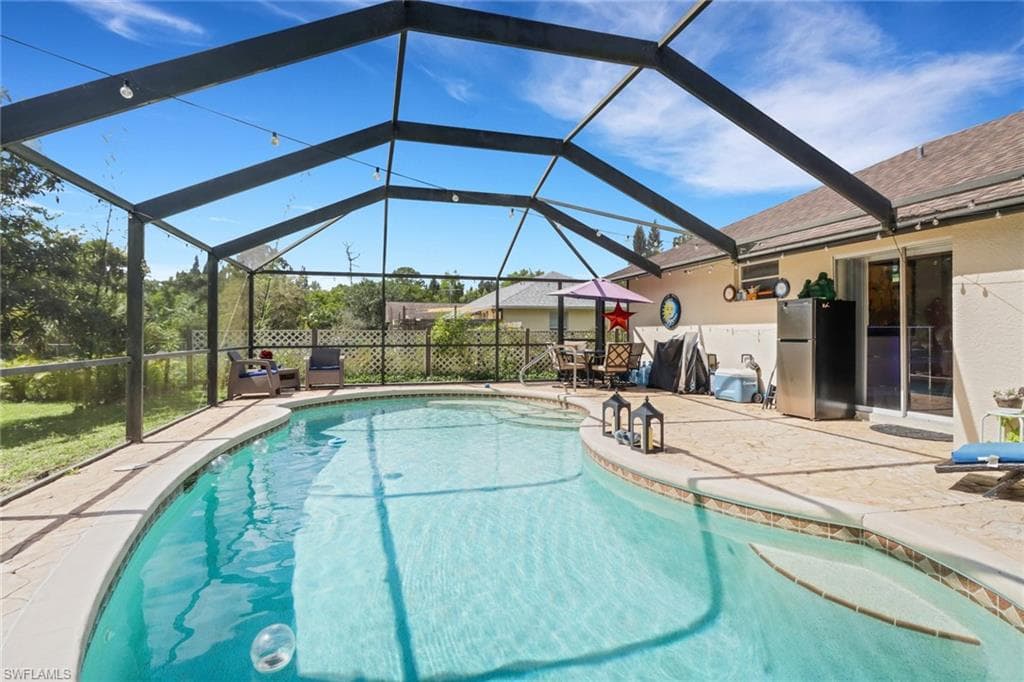 914 14th St SE, Naples, FL 34117-22