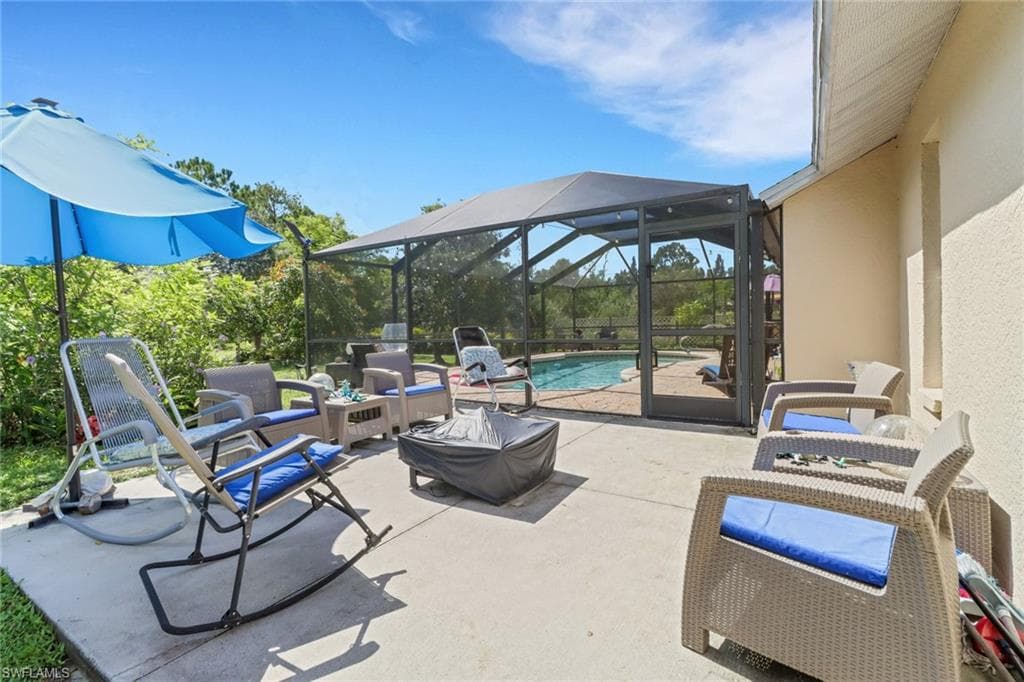 914 14th St SE, Naples, FL 34117-25