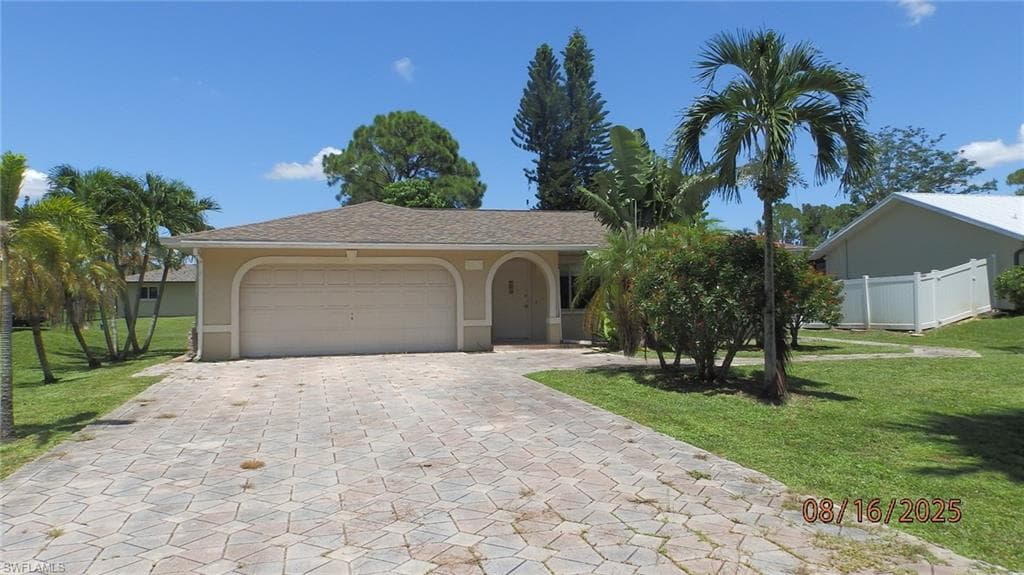 9053 Irving Rd, Fort Myers, FL 33967-1